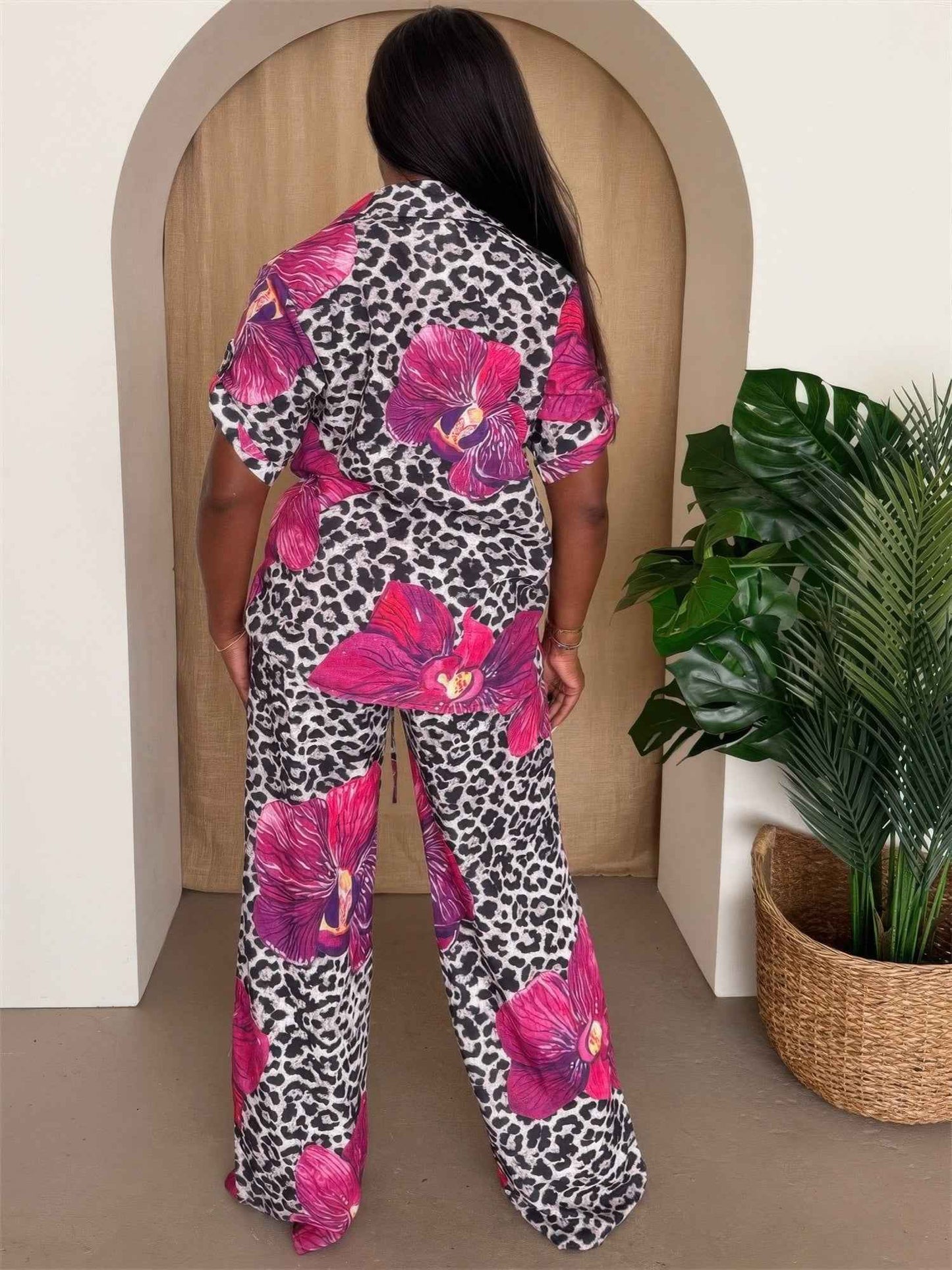 Woman's Resort Wear Pant Set