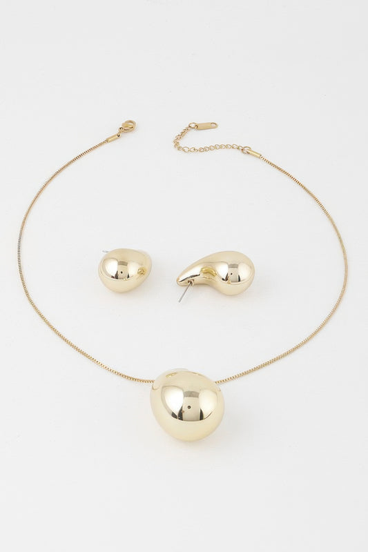 Shiny Teardrop Necklace Set - It's a Girly Place
