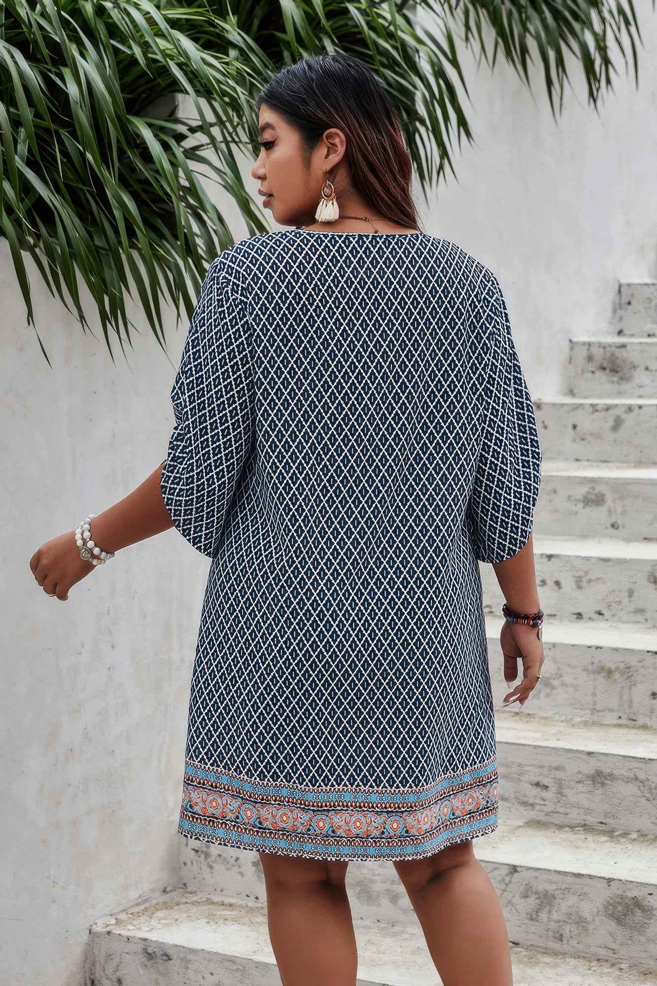 Plus Size V Neck Printed Loose Fit Midi Dress