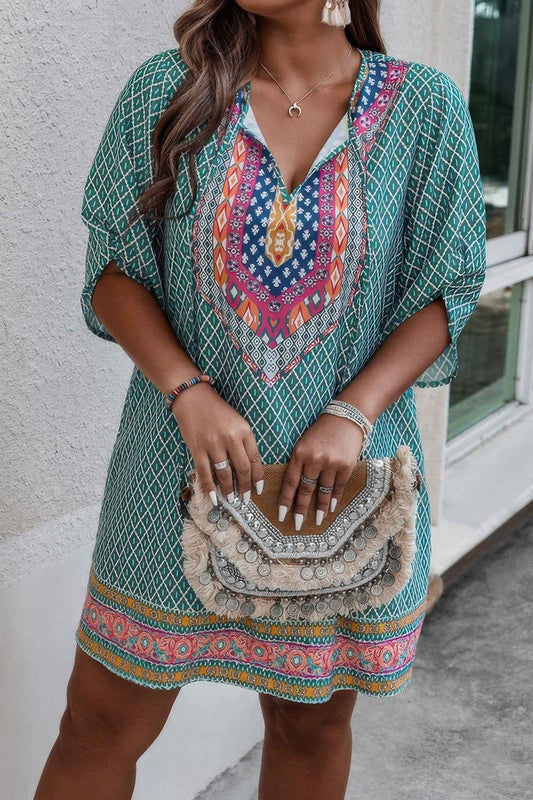 Plus Size V Neck Printed Loose Fit Midi Dress