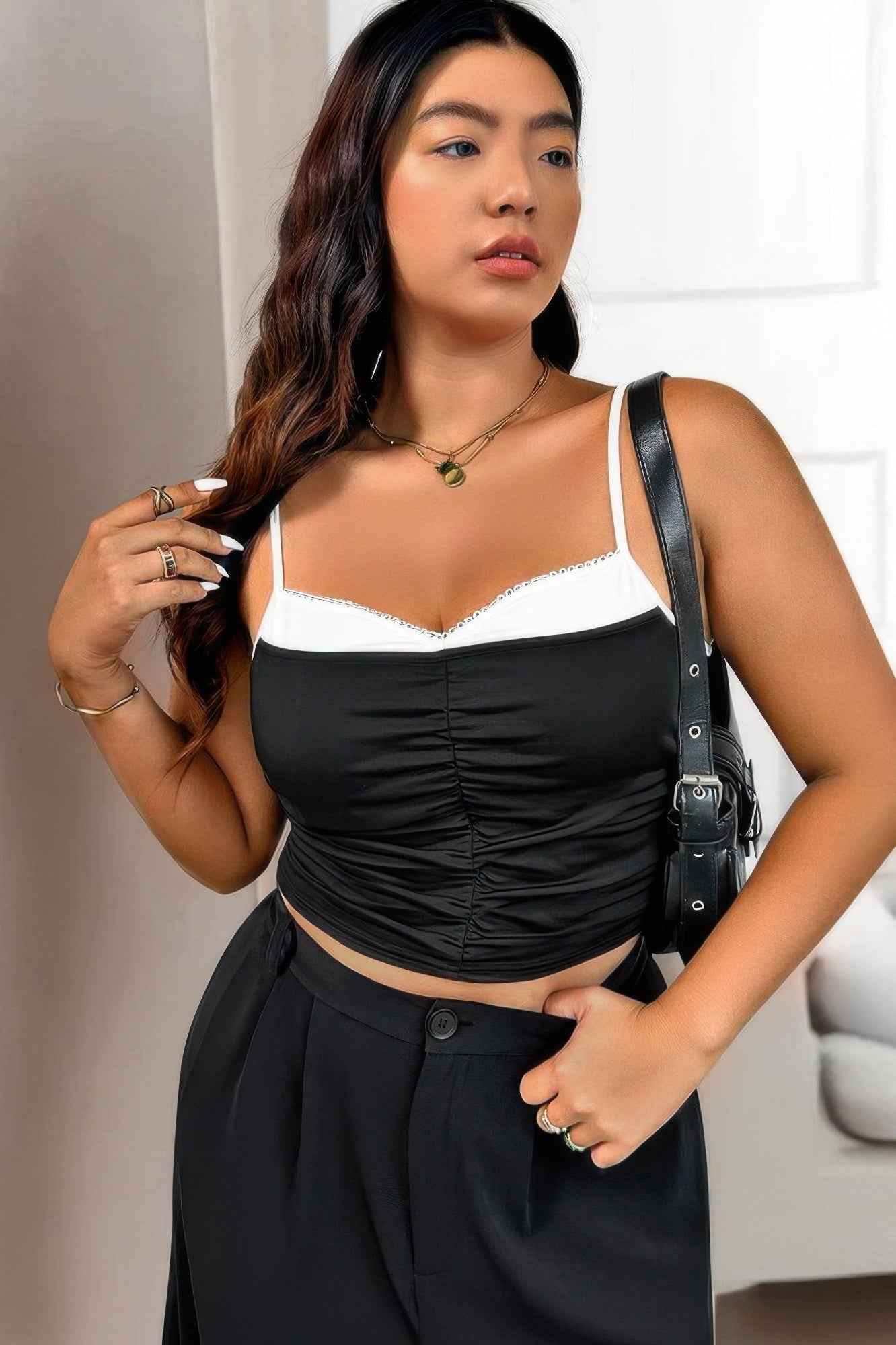 Plus Sleeveless Ruched Colorblock Fit Top