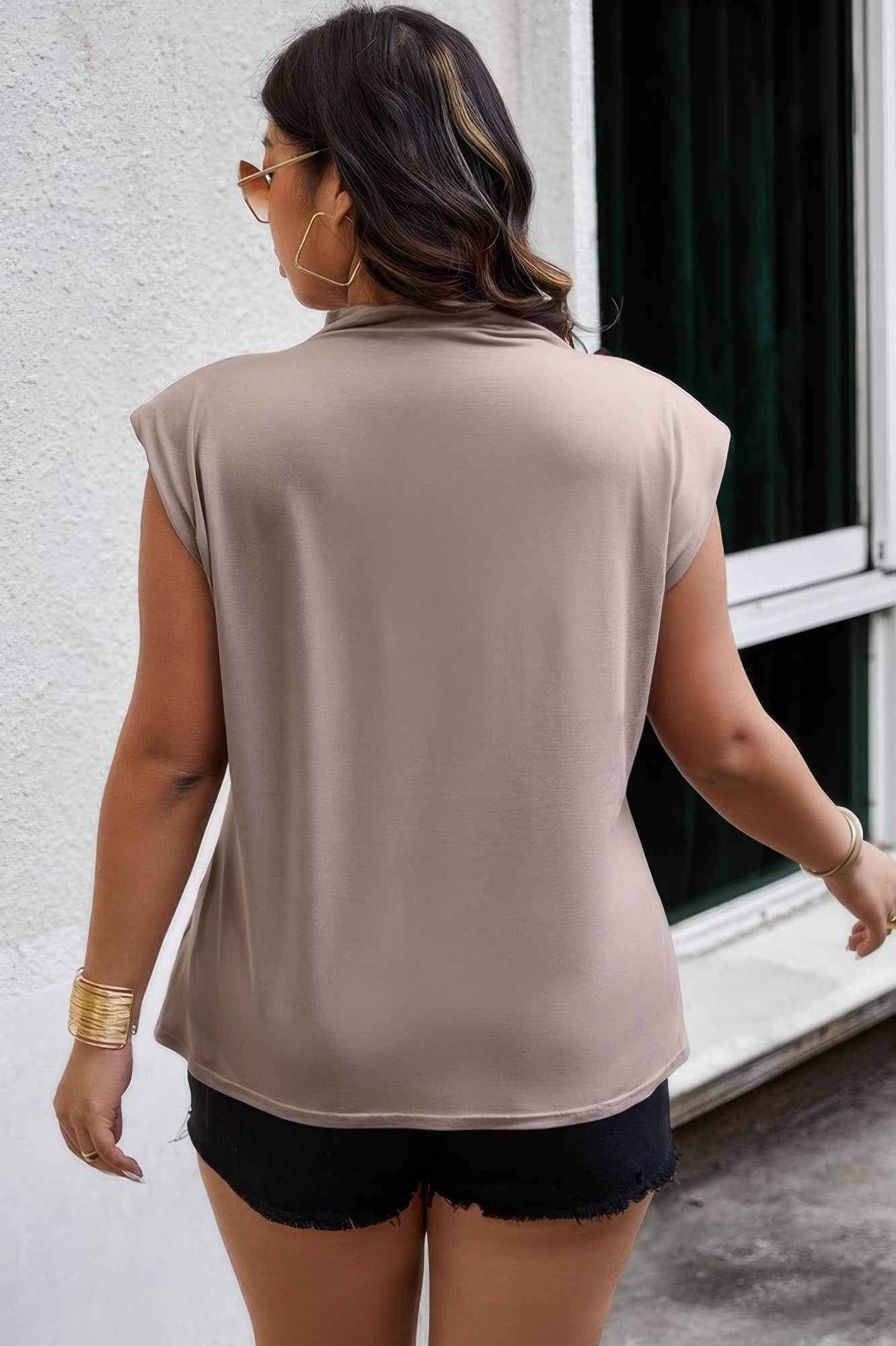 Plus Solid Pleated Sleeveless Elastic Fit Shirt