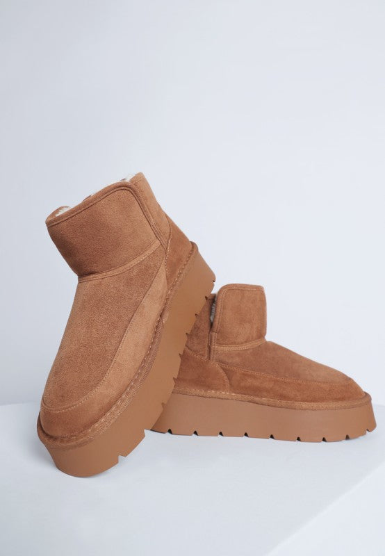 Holias Chunky Heeled Snow Boots