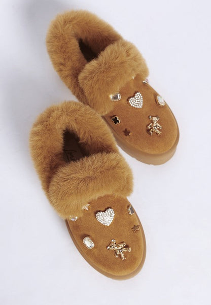Zeta Charm Detail Slip On Snow Boots