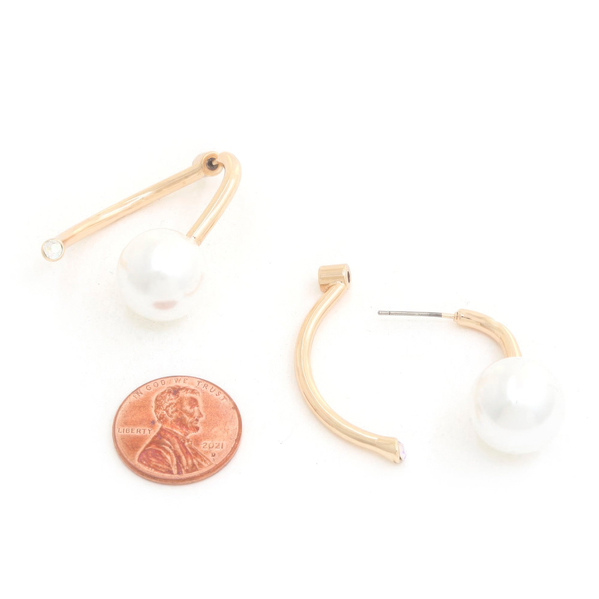 Pearl Bead Metal Earring - It's a Girly Place