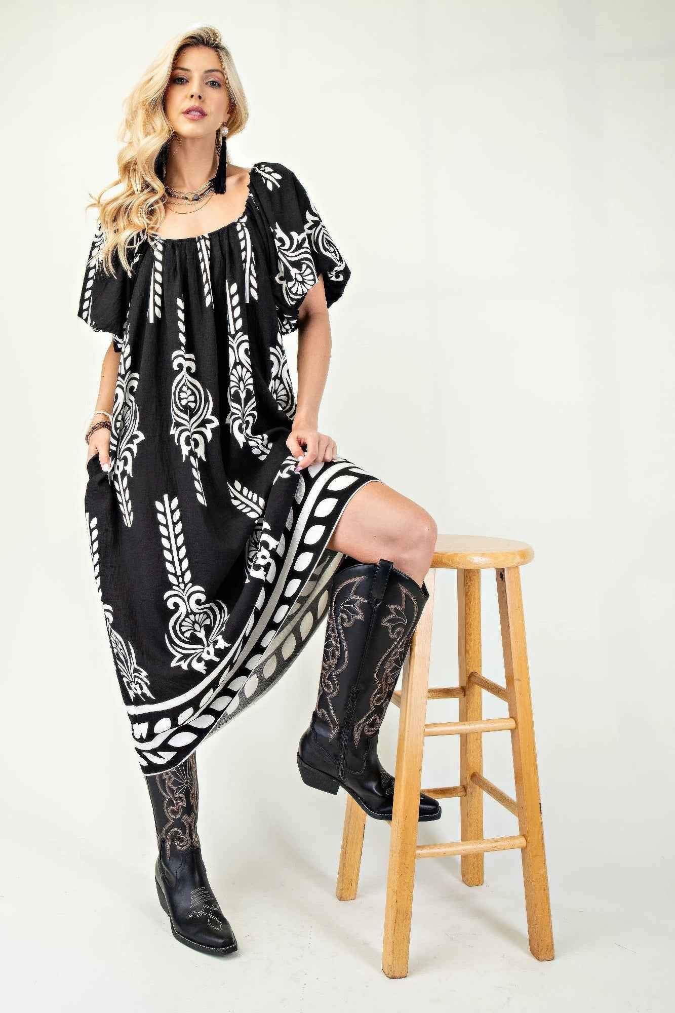 Printed Midi Dress With Short Puff Sleeves