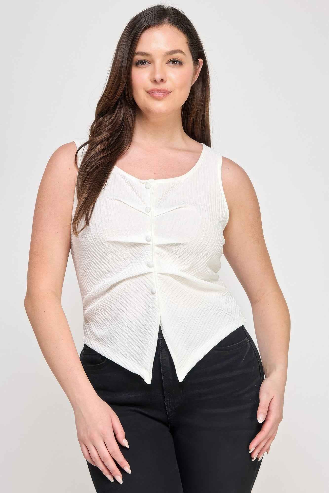Plus Sleeveless Crinkle Knit Faux Button Down Top
