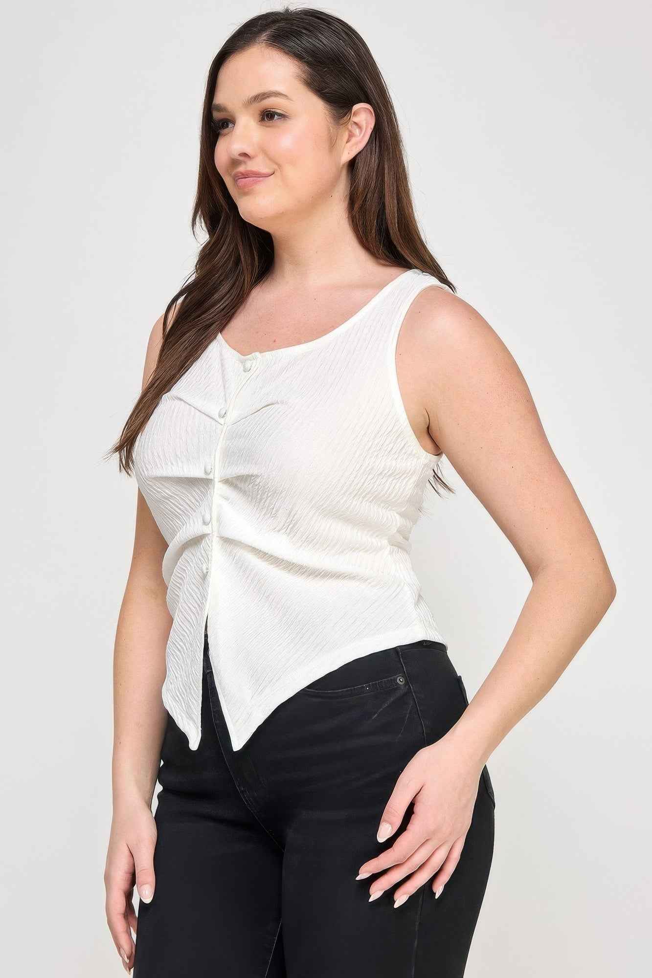 Plus Sleeveless Crinkle Knit Faux Button Down Top