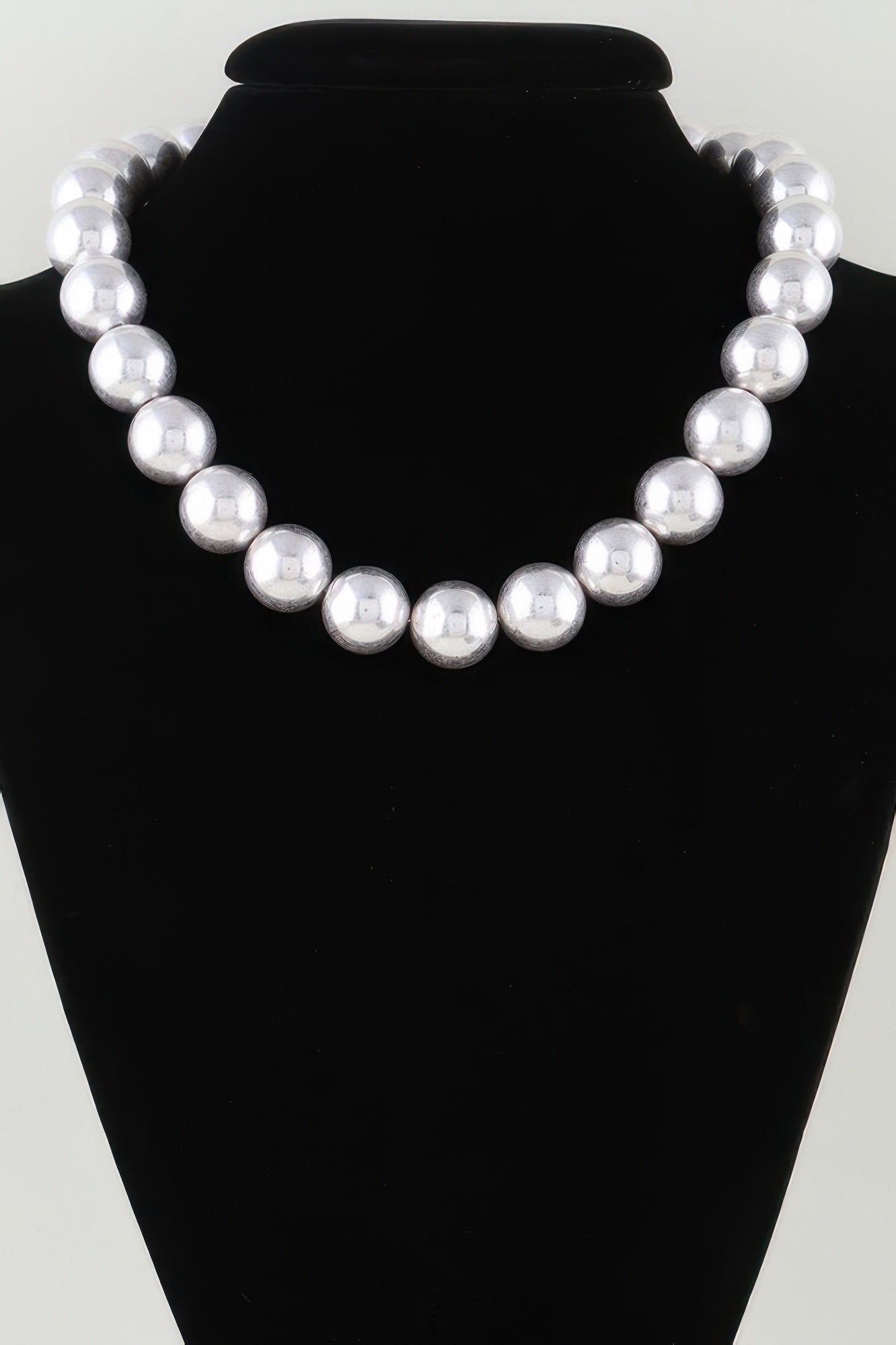 Shiny Statement Beaded Necklace - It's a Girly Place