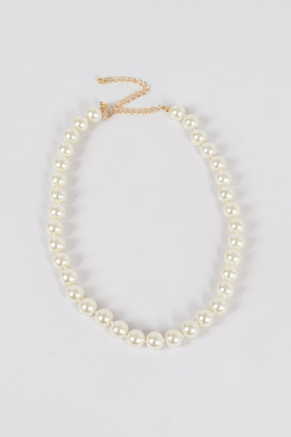 Simple Pearl Bead Lined Necklace - It's a Girly Place