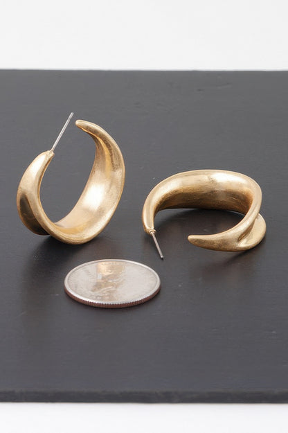 Hollowed Hook Hoop Earrings - It's a Girly Place