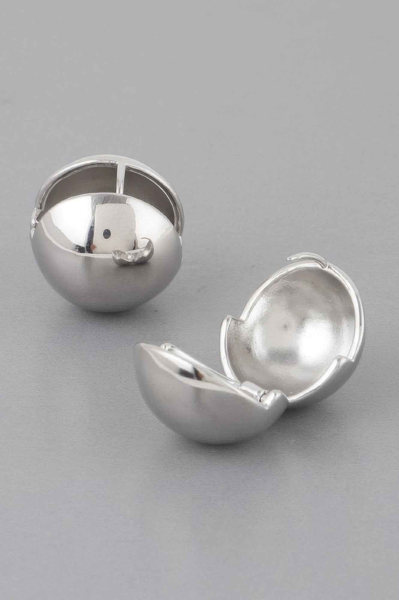 Shiny Ball Clasp Earrings