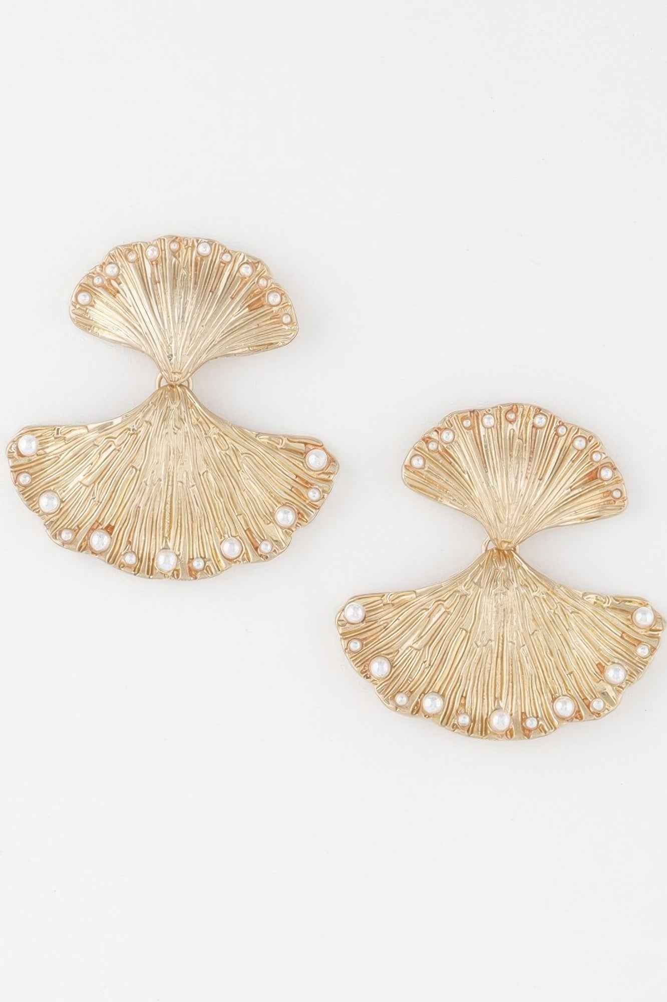 Double Pearl Clam Earrings