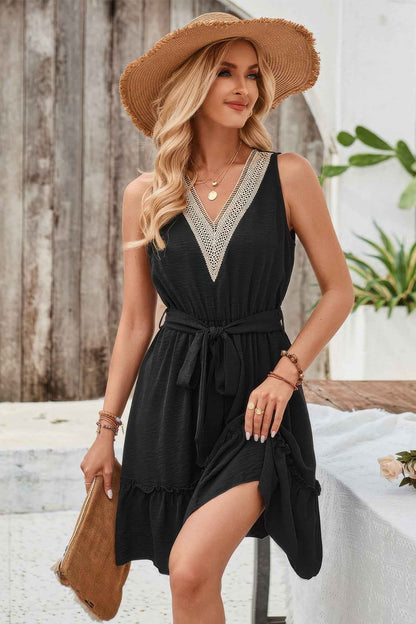V Neck Sleeveless Belted A-line Tiered Dress
