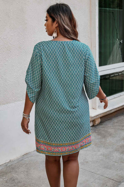 Plus Size V Neck Printed Loose Fit Midi Dress