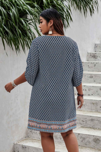 Plus Size V Neck Printed Loose Fit Midi Dress