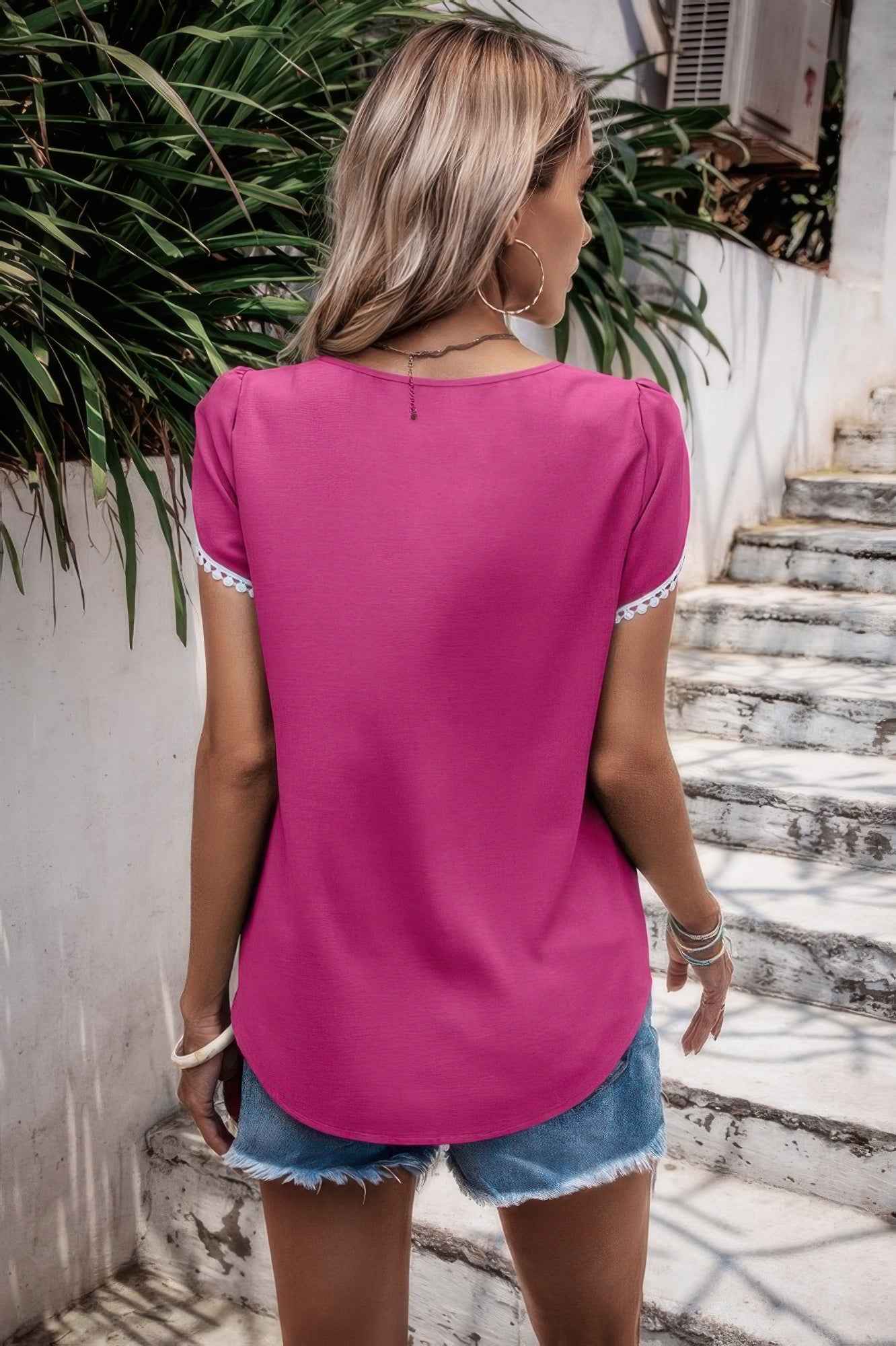 Color Block Trim Flutter Sleeve Round Neck Top