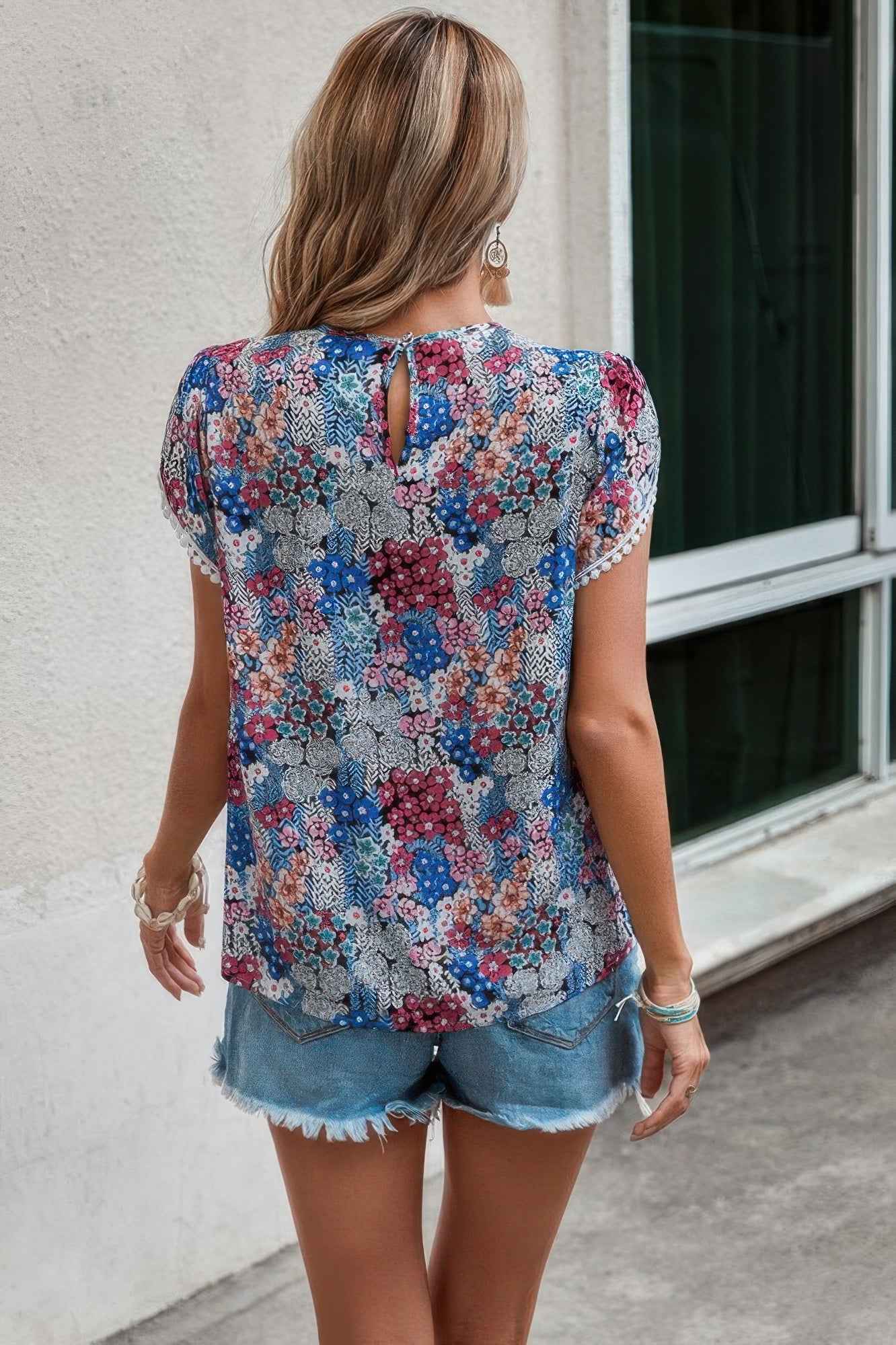 Floral Round Neck Lace Trimmed Fit Blouse