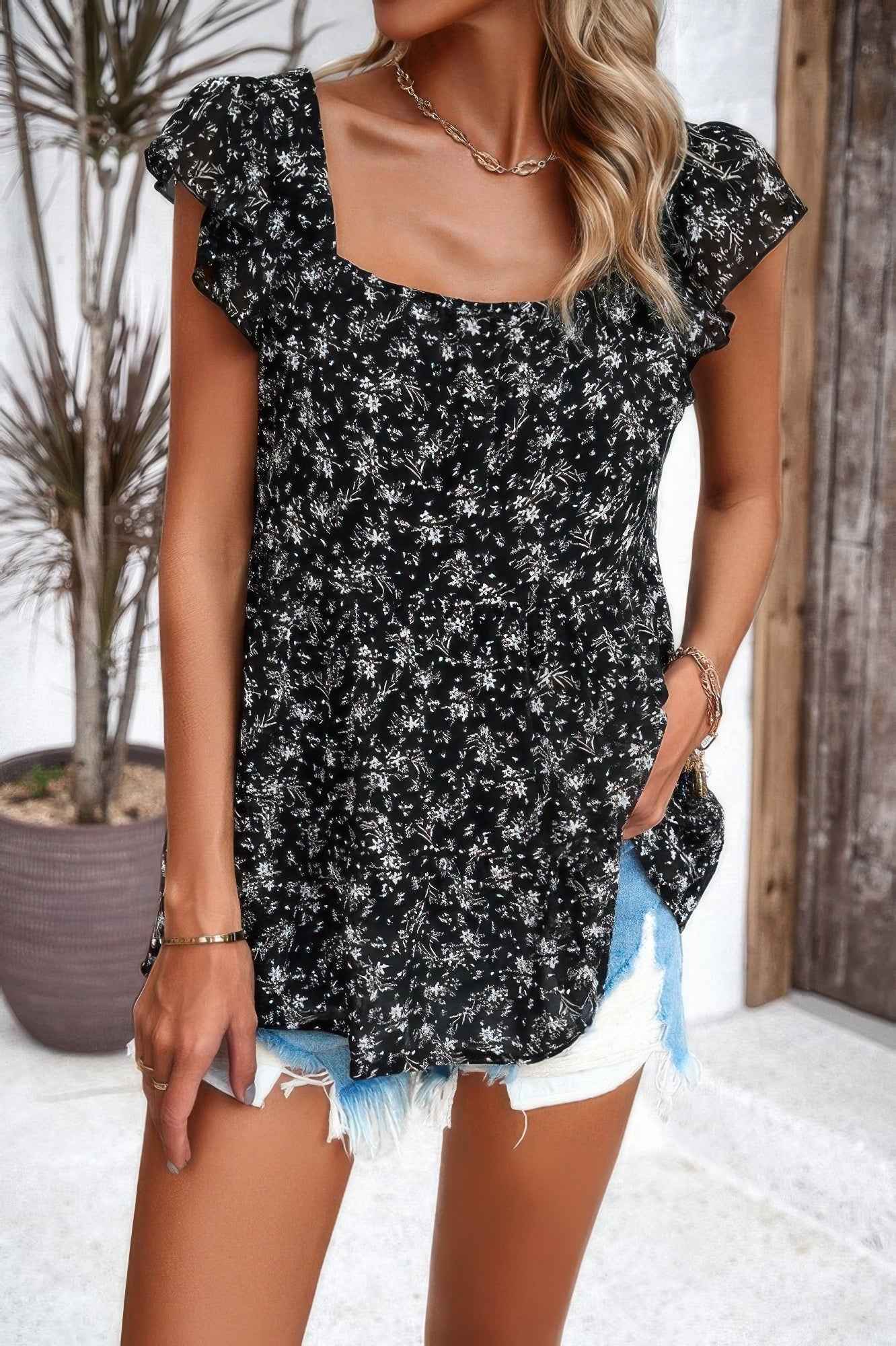 Floral Print Square Neck Ruffle Sleeve Tiered Blouse