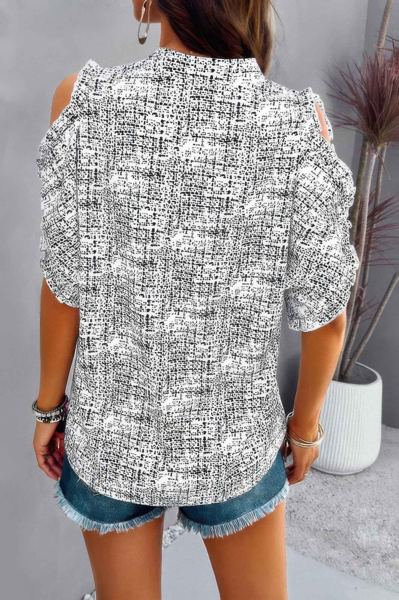 Printed Mandarine Collar Cold Shoulder Loose Top