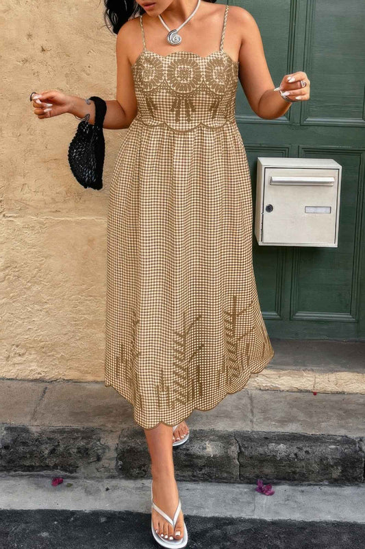 Plus Size Plaid Backless Hollow Out Strap Dress