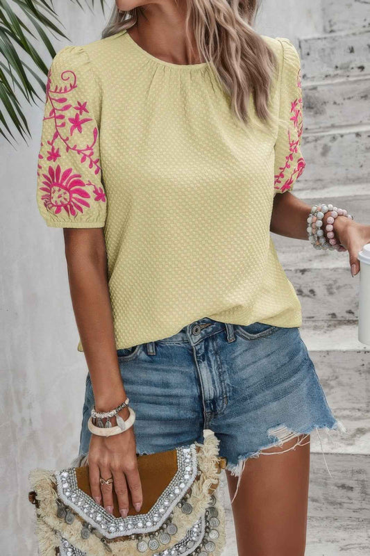Round Neck Floral Embroidery Puff Sleeve Blouse