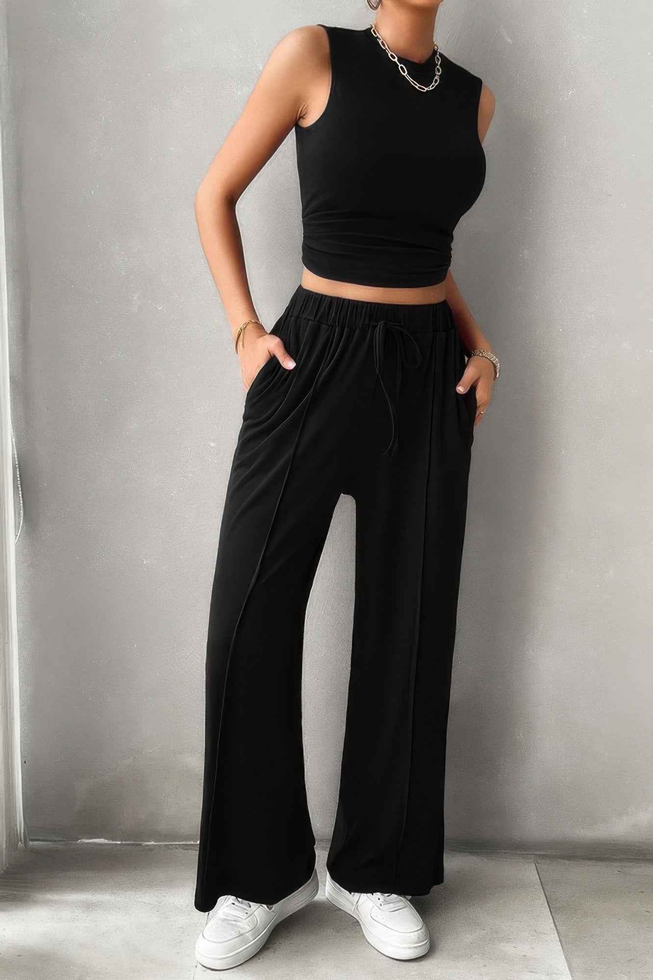 Solid Round Neck Sleeveless Drawstring Pockets Set