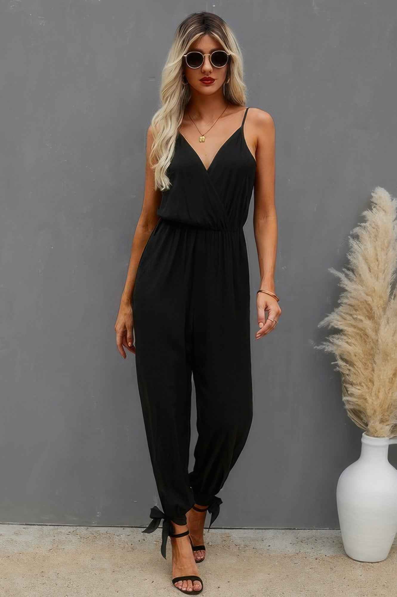 V Neck Spaghetti Straps Jumpsuit