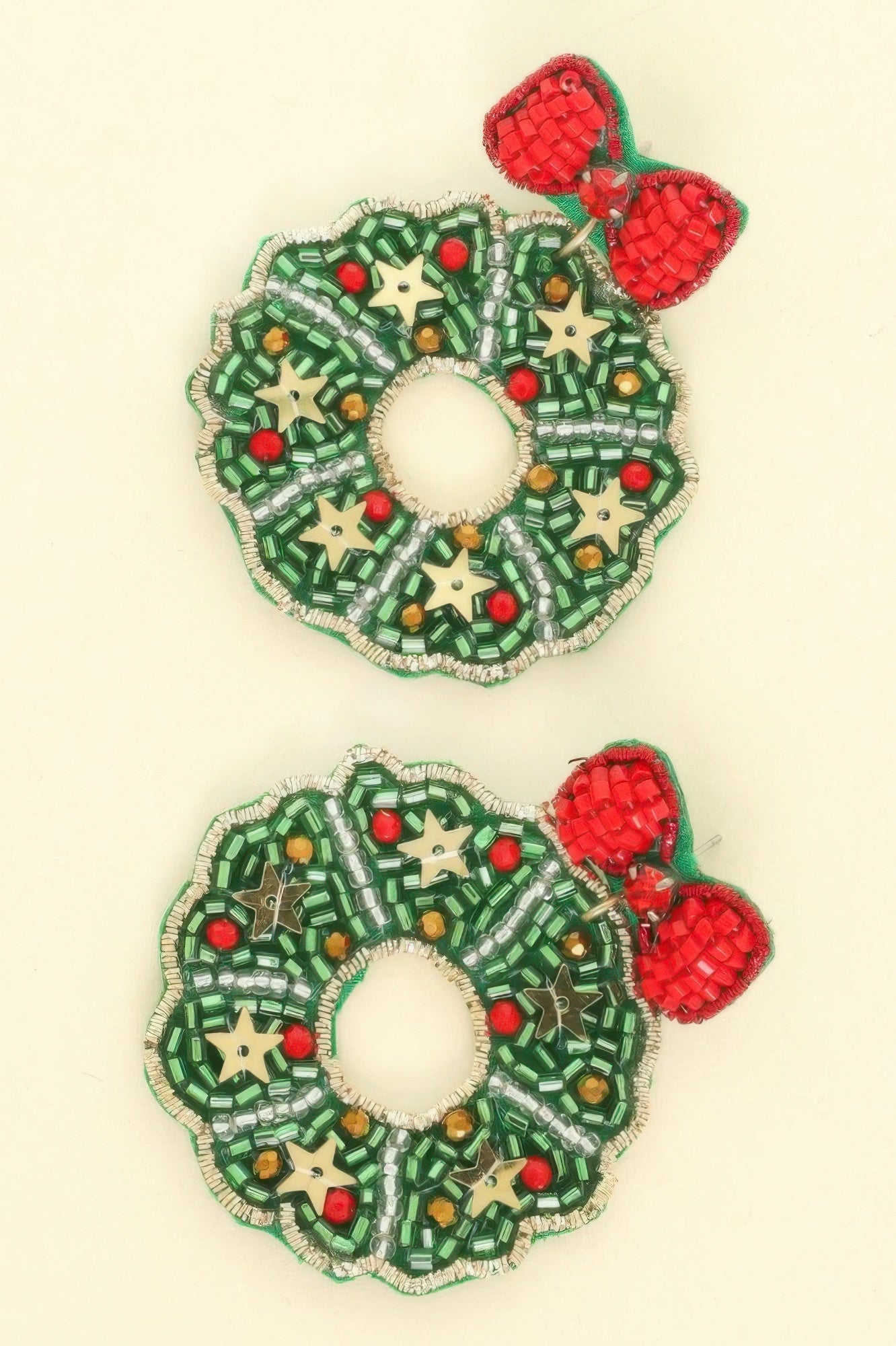 Christmas Wreath Post Dangle Earrings - It's a Girly Place