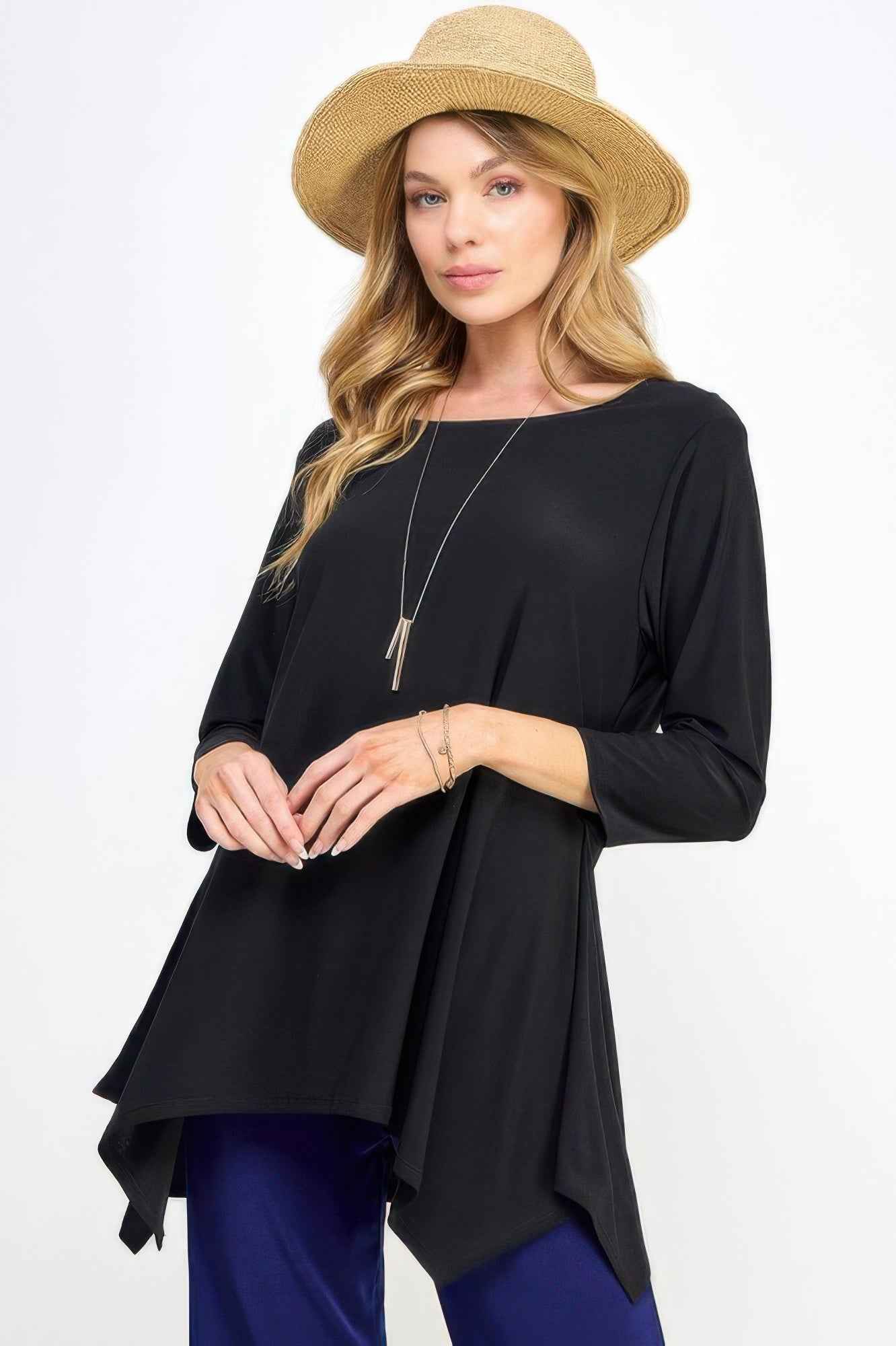 Round Neck Quarter Sleeve Top