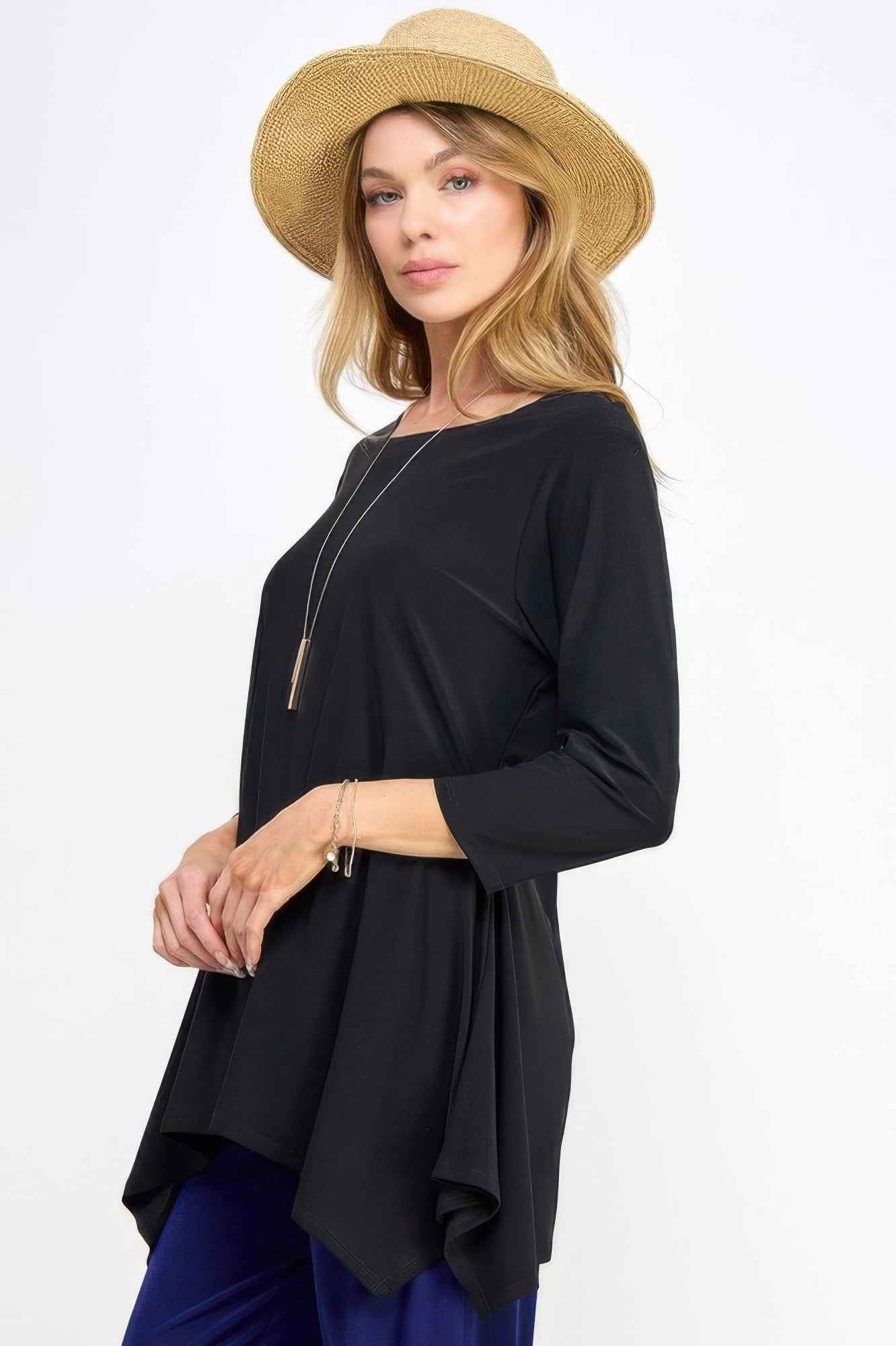 Round Neck Quarter Sleeve Top