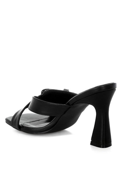 Mohaya Engraved Metallic Buckle Sandals