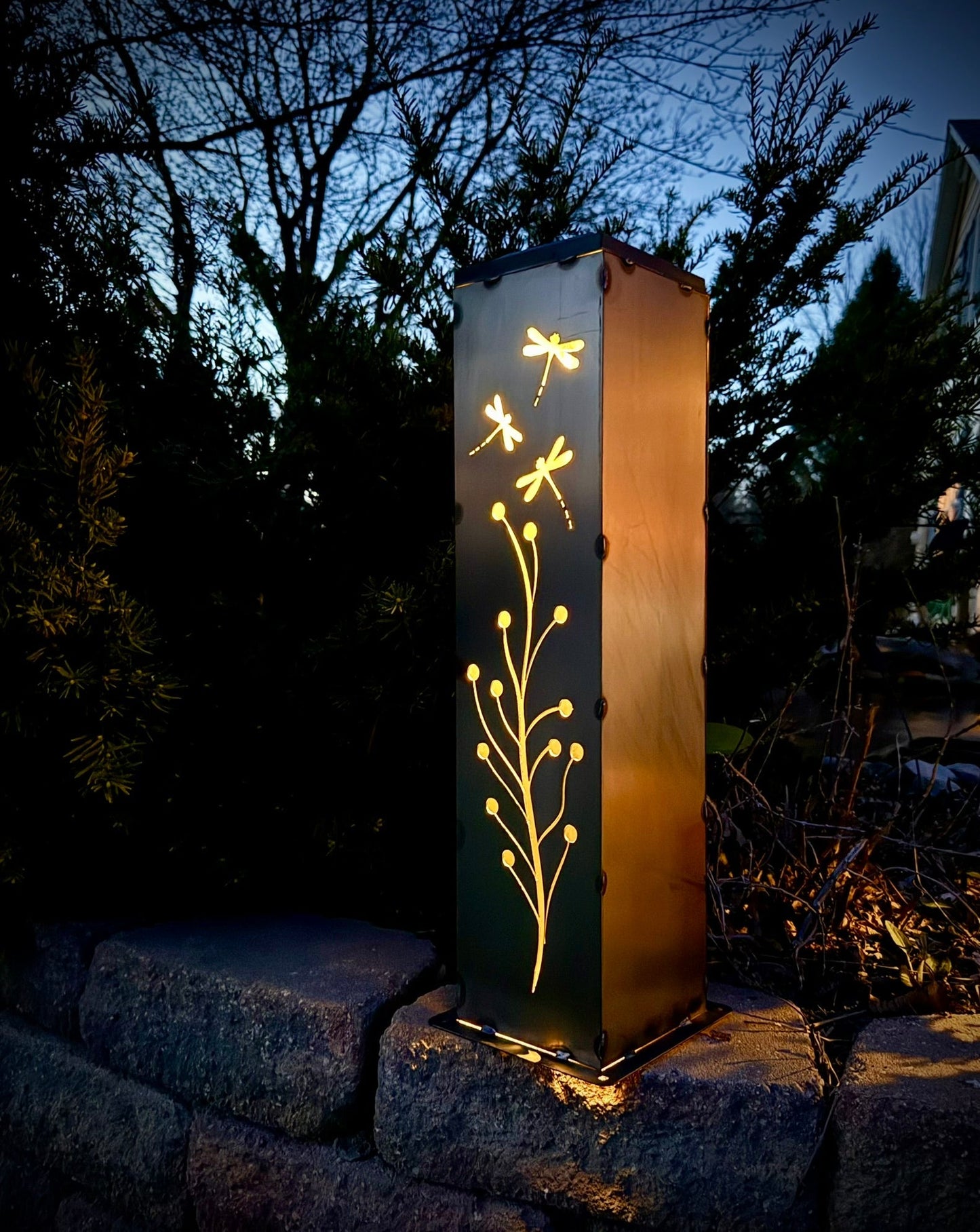 Dragonfly Branch Solar Luminary Pillar - Steel